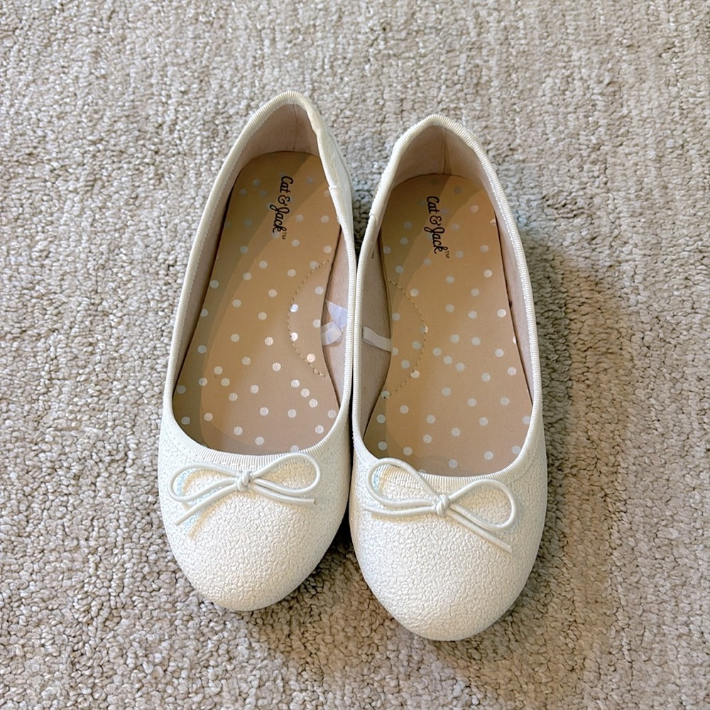 Cat & Jack kids toddler girls white dress shoes